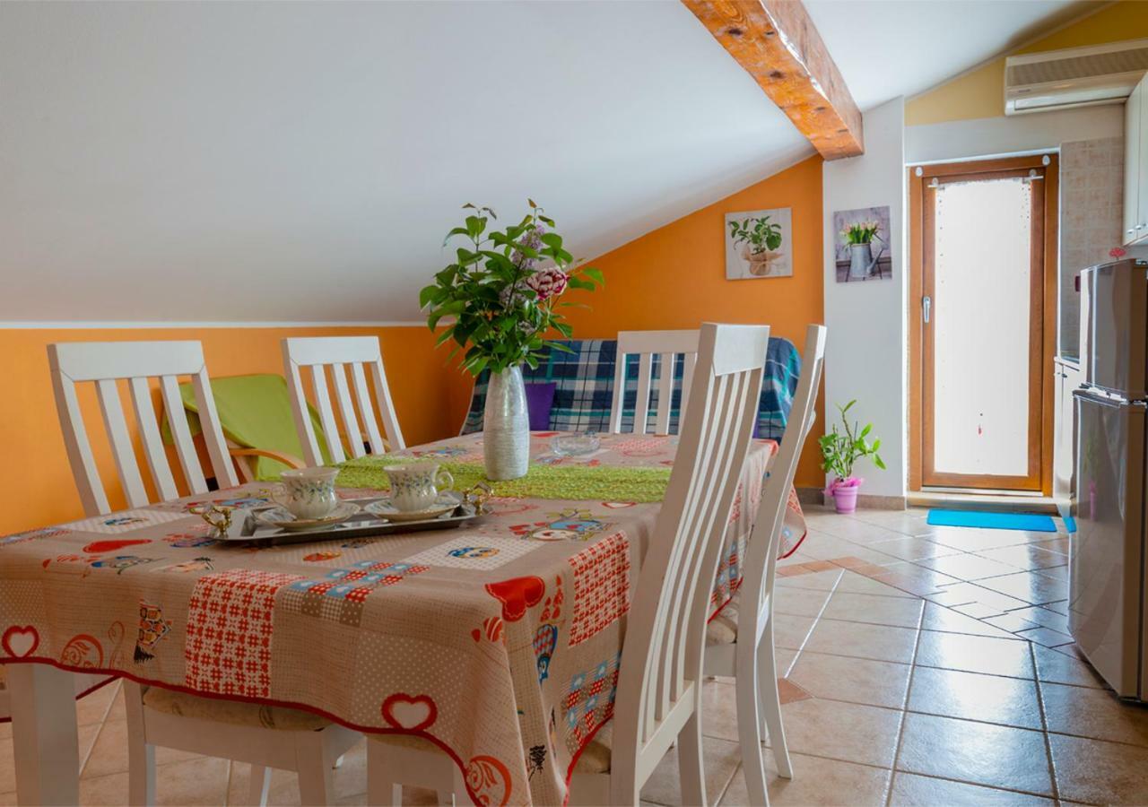 אומאג Apartment Analaura מראה חיצוני תמונה